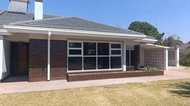 4 Bedroom House to Rent in Mount Pleasant