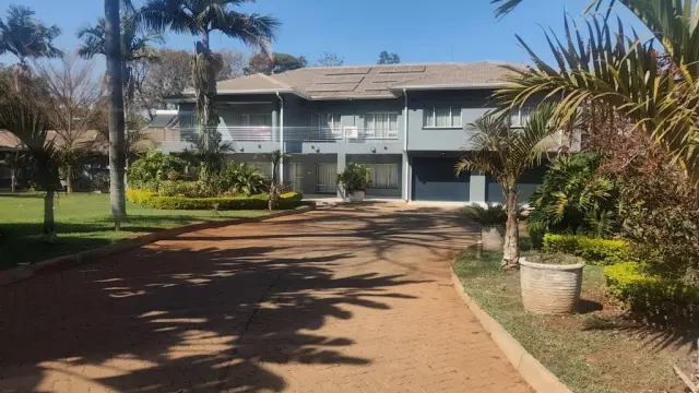 7 Bedroom House to Rent in Greystone Park