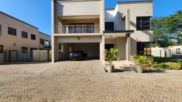 Townhouse/Complex/Cluster to Rent