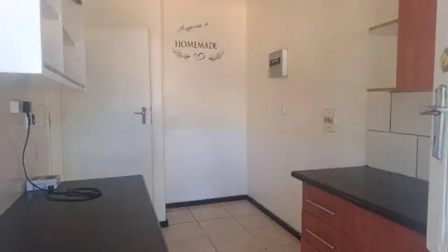 Flat/Apartment to Rent in Avondale