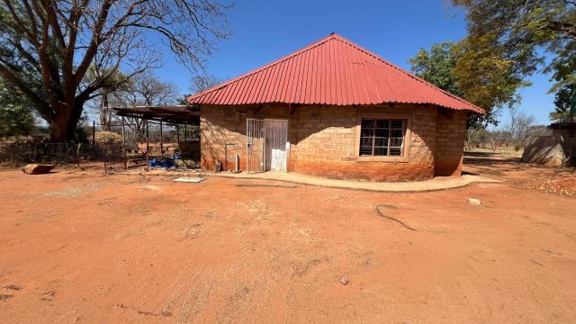 Stand for Sale in Esigodini