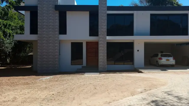 Townhouse/Complex/Cluster for Sale