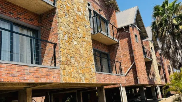 Flat/Apartment to Rent in Avondale