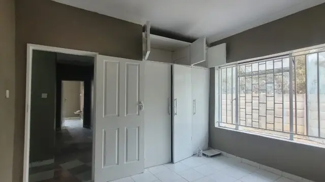 House to Rent in Greendale