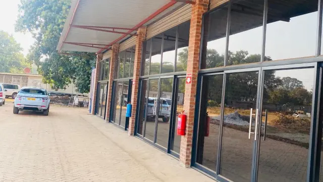 Commercial Property to Rent in Borrowdale