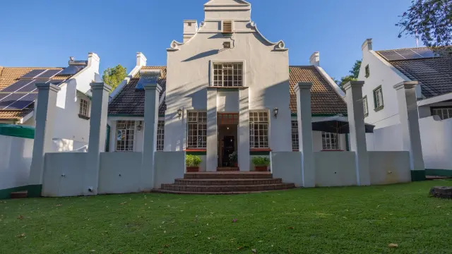 Townhouse/Complex/Cluster for Sale