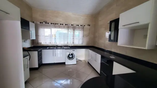 Flat/Apartment to Rent in Mount Pleasant