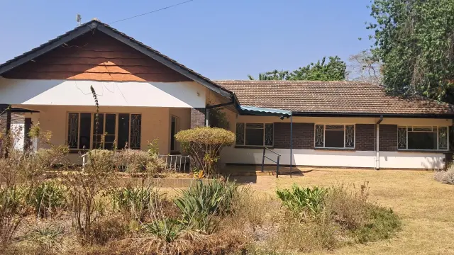Commercial Property to Rent in Borrowdale
