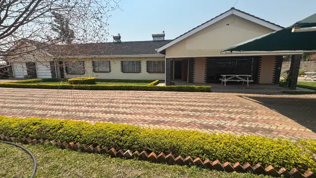 5 Bedroom House to Rent in Greendale