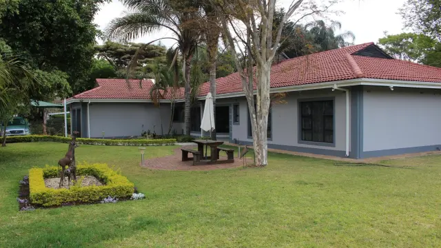 Townhouse/Complex/Cluster to Rent