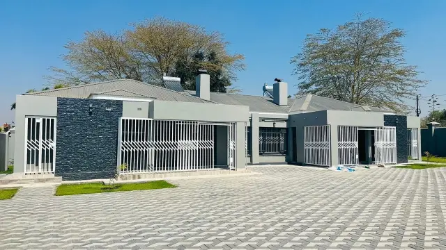 Townhouse/Complex/Cluster to Rent
