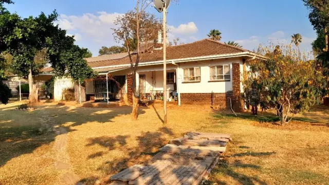 4 Bedroom House to Rent in Chisipite