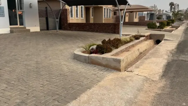 Townhouse/Complex/Cluster to Rent
