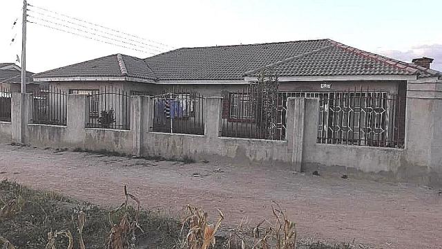 Stand for Sale in Madokero Estates