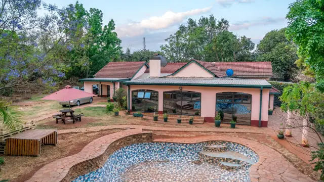 4 Bedroom House to Rent in Greendale