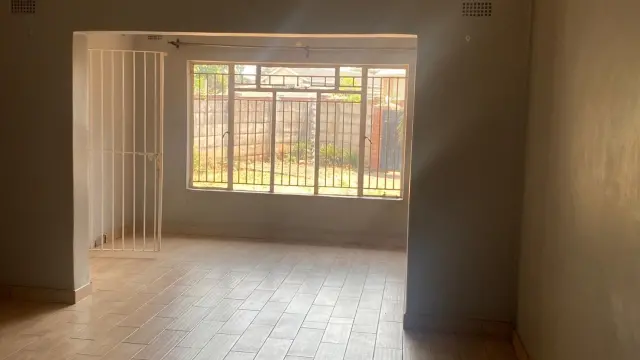 2 Bedroom House to Rent in Westgate