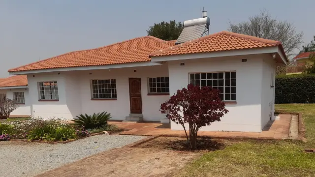 Townhouse/Complex/Cluster to Rent