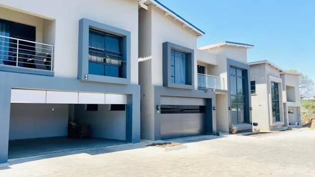 Townhouse/Complex/Cluster for Sale