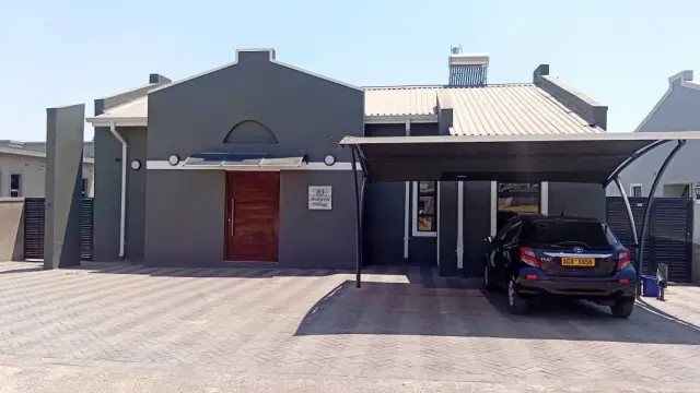 3 Bedroom House to Rent in Greendale North