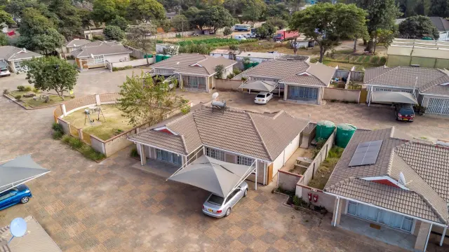 Townhouse/Complex/Cluster to Rent in Prospect