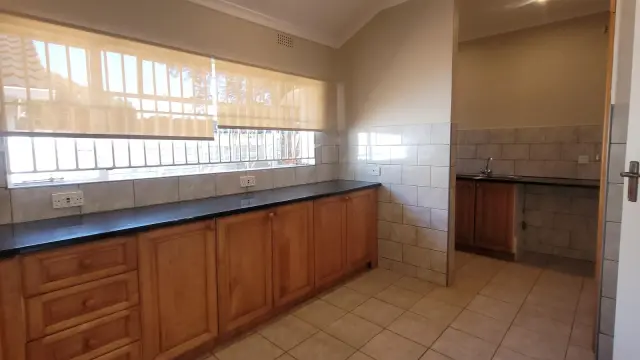 House to Rent in Alexandra Park