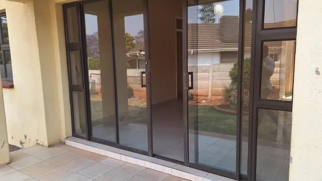 Townhouse/Complex/Cluster to Rent in Kamfinsa