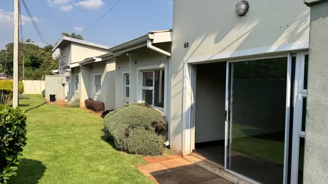 Flat/Apartment to Rent in Greendale North