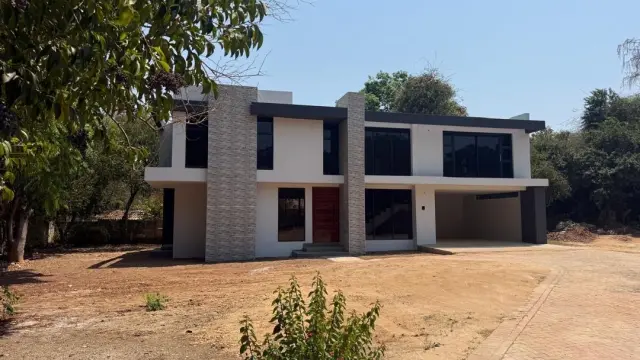 Townhouse/Complex/Cluster for Sale