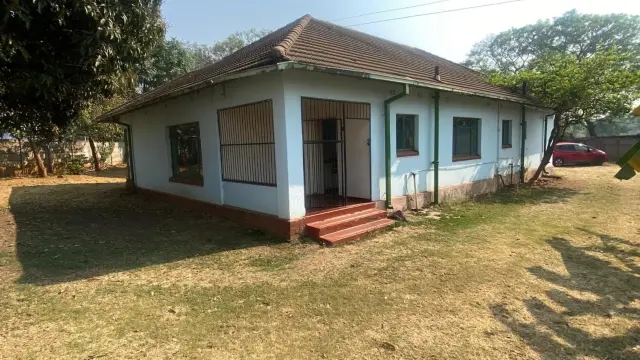 Commercial Property to Rent in Hillside
