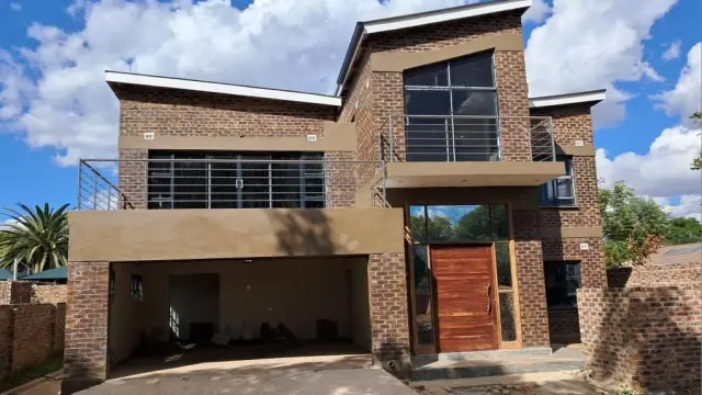 Townhouse/Complex/Cluster to Rent