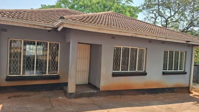 2 Bedroom House to Rent in Mandara