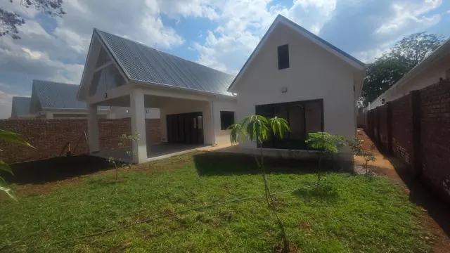 Townhouse/Complex/Cluster to Rent