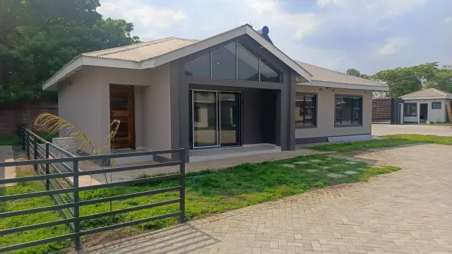 Townhouse/Complex/Cluster for Sale