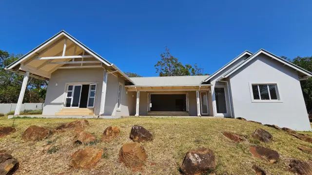 Townhouse/Complex/Cluster for Sale