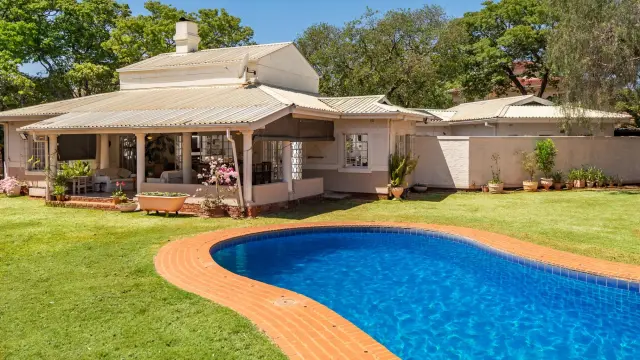 Townhouse/Complex/Cluster for Sale