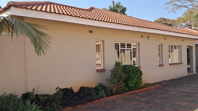 Townhouse/Complex/Cluster to Rent