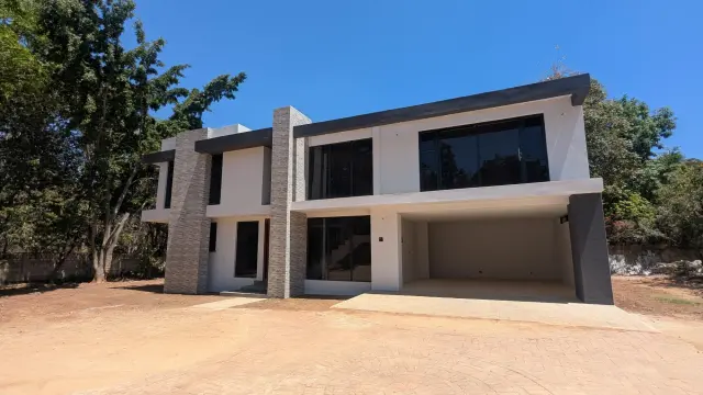 Townhouse/Complex/Cluster for Sale