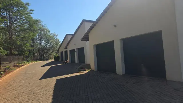 Townhouse/Complex/Cluster to Rent