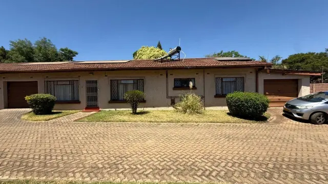 Townhouse/Complex/Cluster to Rent in Avondale West