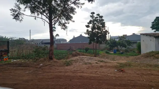 Commercial Stand for Sale inGreendale