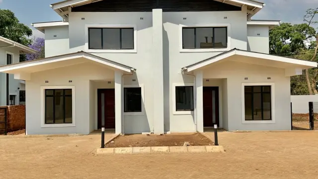 Townhouse/Complex/Cluster to Rent in Marlborough