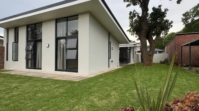Townhouse/Cluster to Rent in Newlands