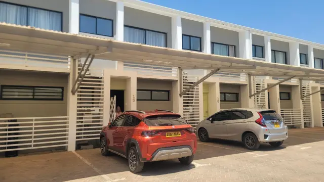 Townhouse/Complex/Cluster to Rent in Newlands