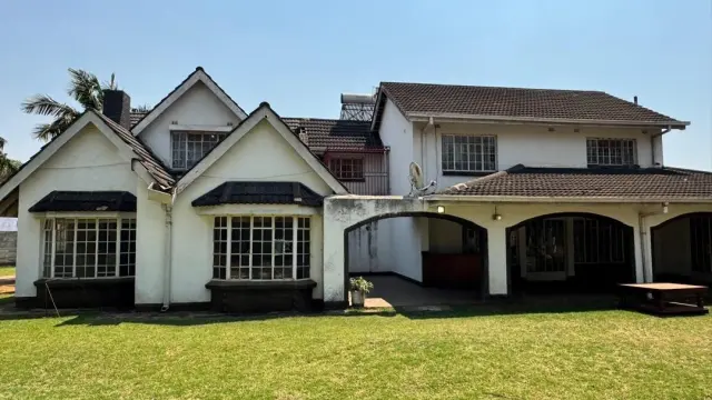 Townhouse/Complex/Cluster in Borrowdale