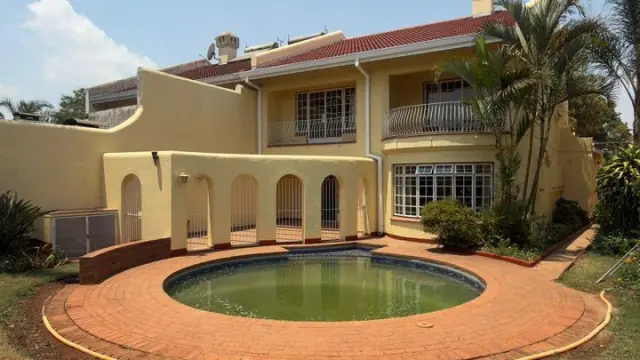 Townhouse/Complex/Cluster to Rent