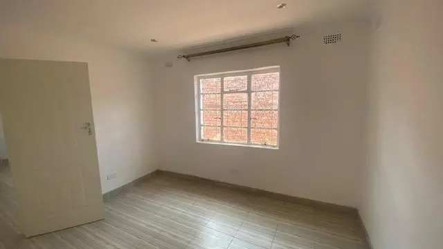 Commercial Property to Rent in Greendale North