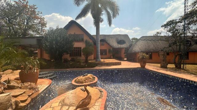 Stand for Sale in Ruwa
