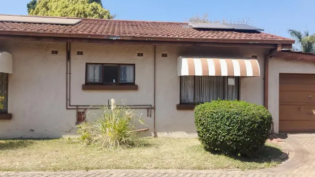 Townhouse/Complex/Cluster to Rent
