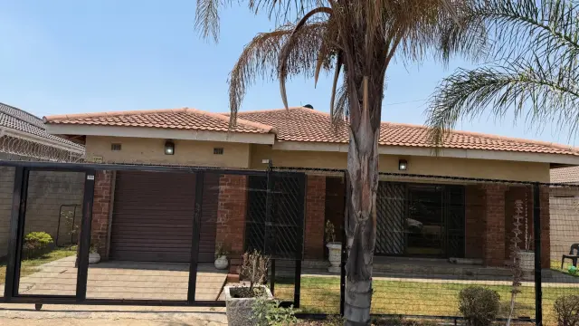 3 Bedroom House to Rent in Madokero Estates