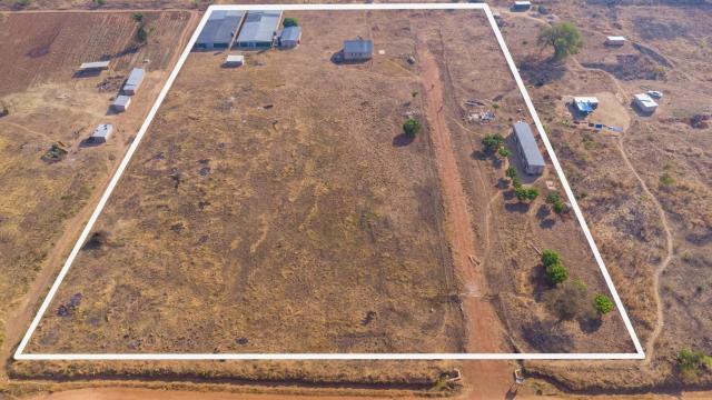 Stand for Sale in Kadoma